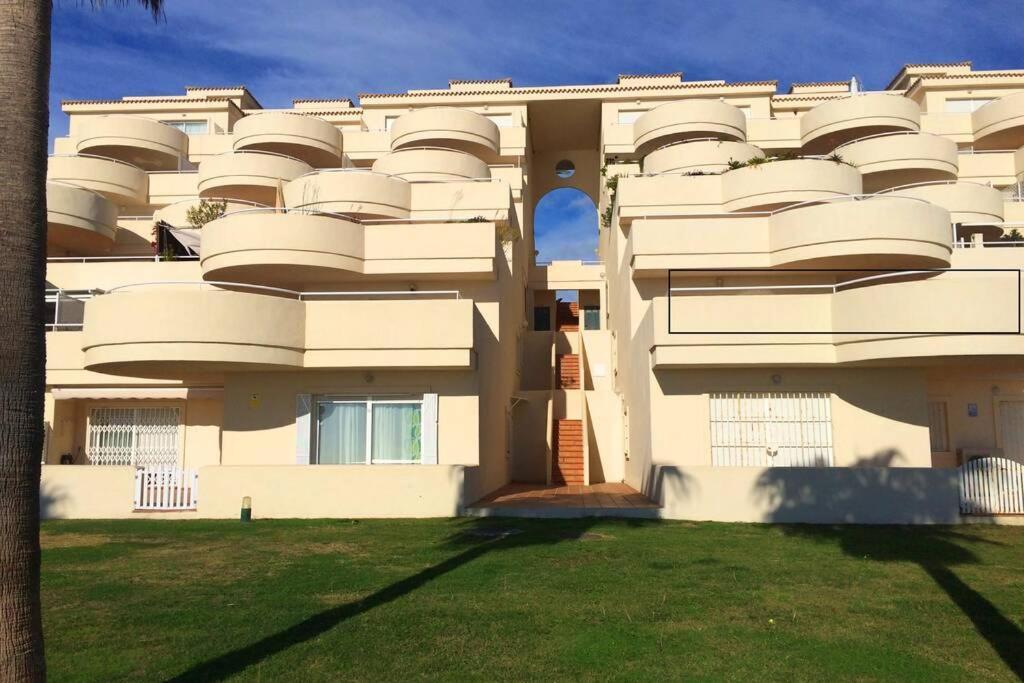 Penthouse Bermuda Beach 2 Estepona Eksteriør billede