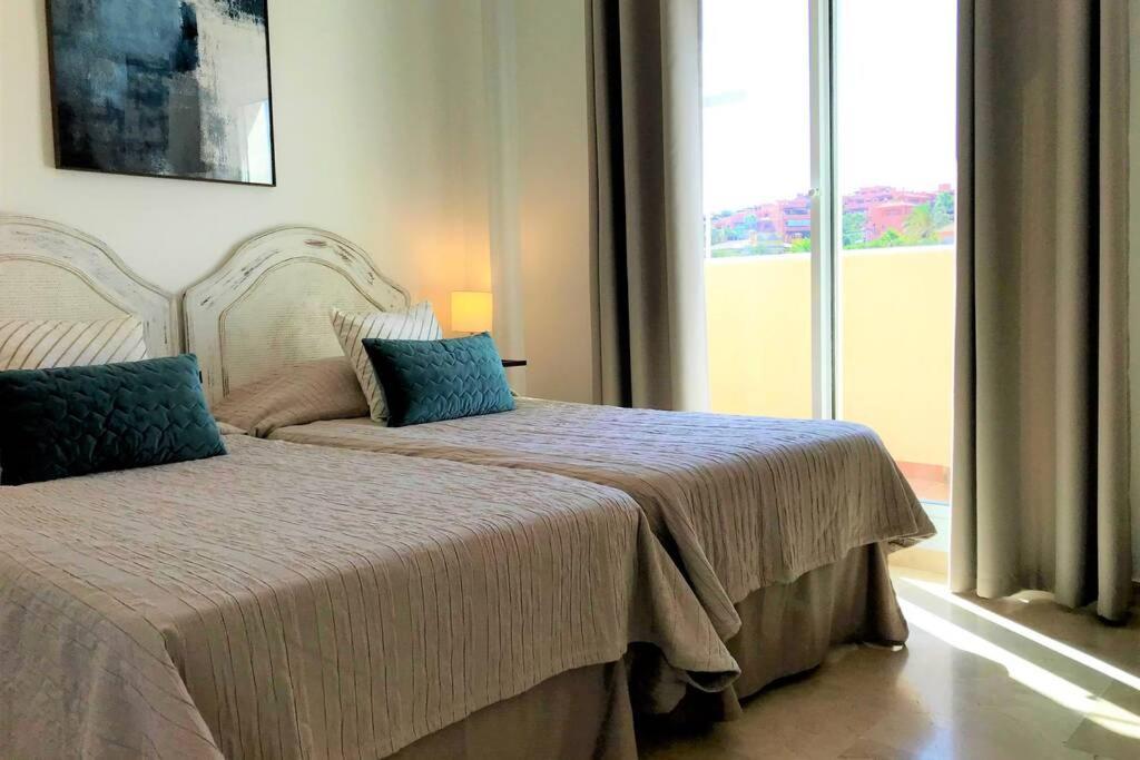 Penthouse Bermuda Beach 2 Estepona Eksteriør billede