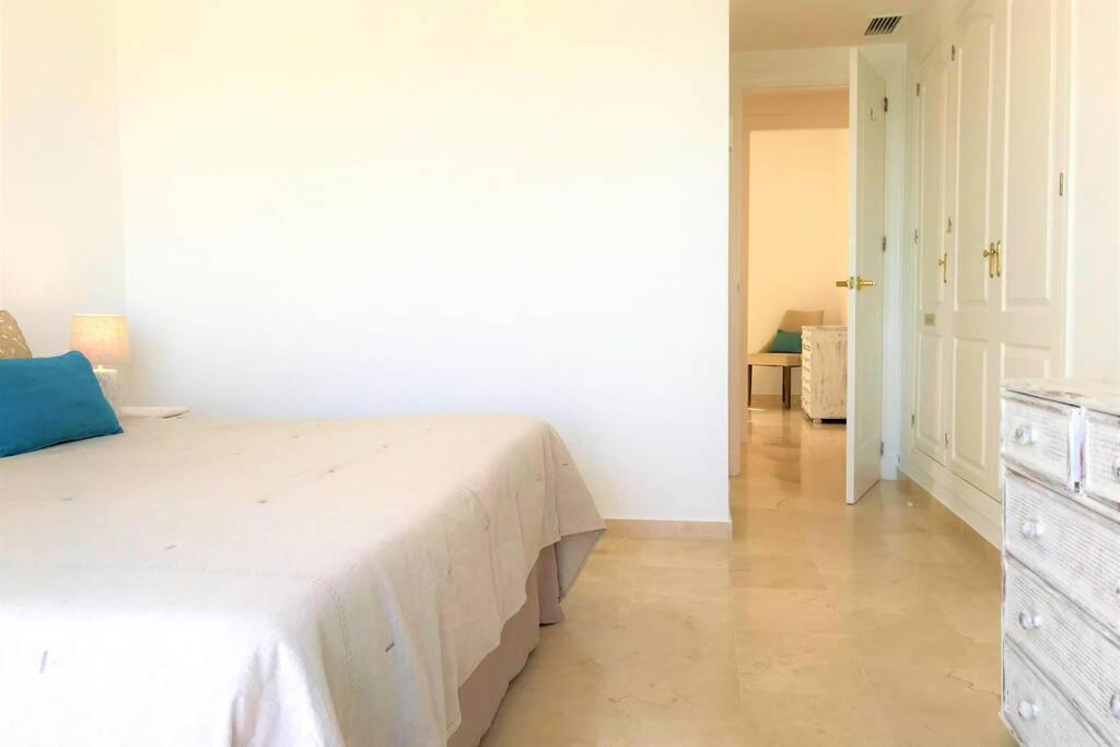 Penthouse Bermuda Beach 2 Estepona Eksteriør billede